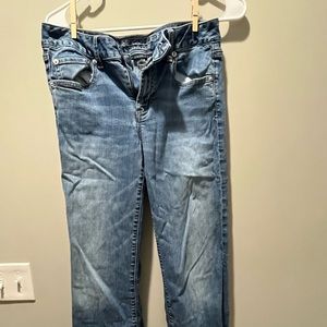 American Eagle Favorite Boyfriend Size 10 Jeans